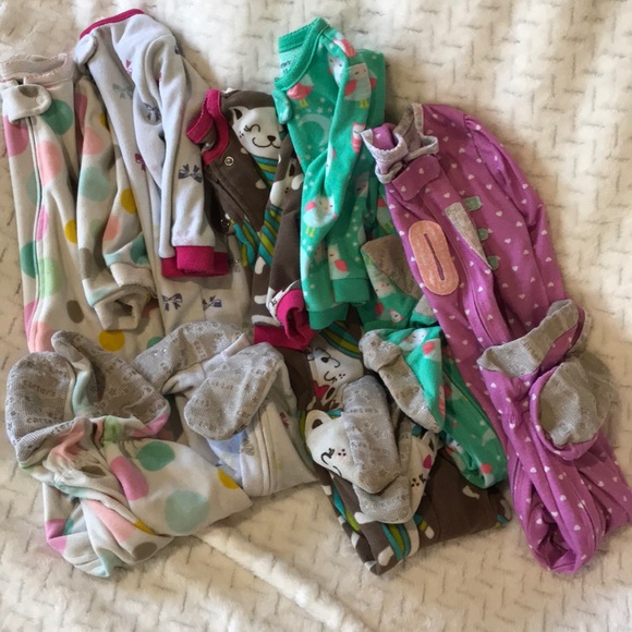 SOLD 5 pair 18 month pajamas - Picture 1 of 2